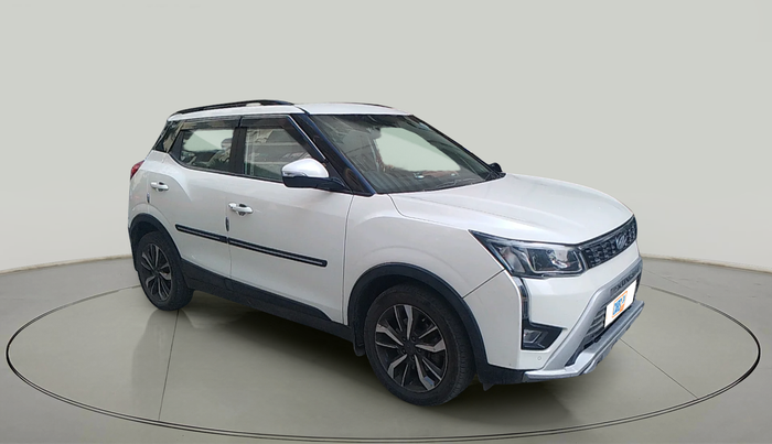 2021 Mahindra XUV300 W8 (O) 1.5 DIESEL, Diesel, Manual, 92,884 km, exterior
