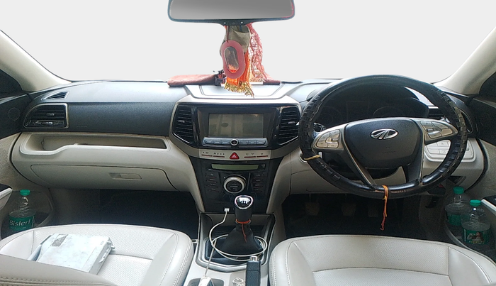 2021 Mahindra XUV300 W8 (O) 1.5 DIESEL, Diesel, Manual, 92,884 km, interior