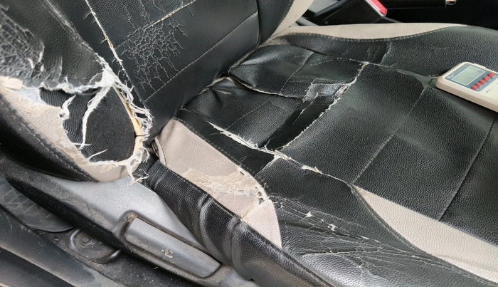 2017 Hyundai Grand i10 SPORTZ 1.2 KAPPA VTVT, Petrol, Manual, 1,07,445 km, interior