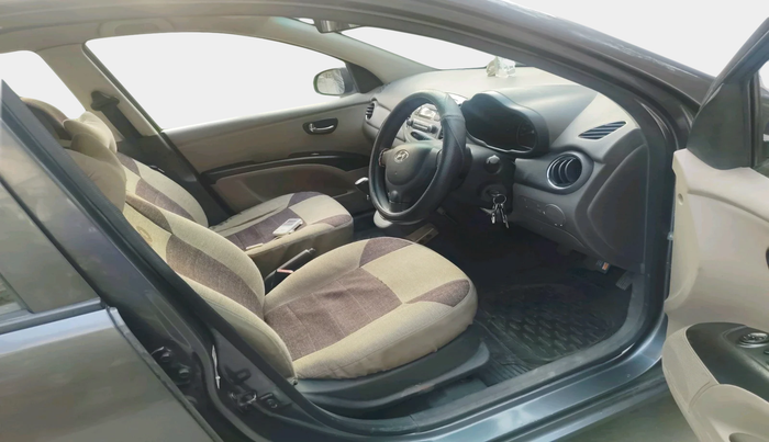 2011 Hyundai i10 MAGNA 1.2, Petrol, Manual, 58,818 km, interior