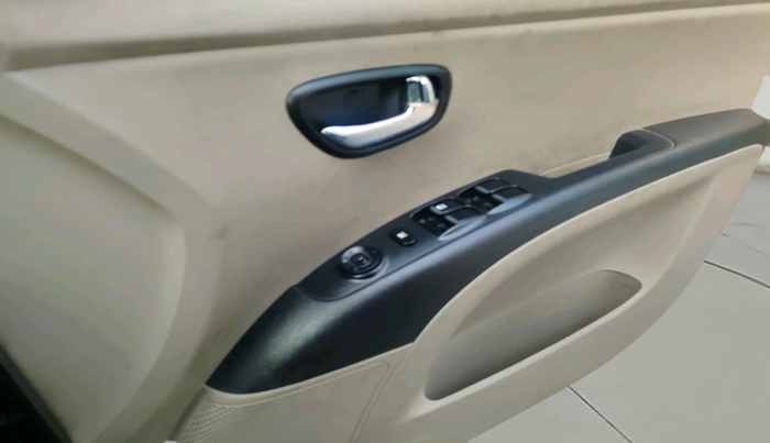 2011 Hyundai i10 MAGNA 1.2, Petrol, Manual, 58,818 km, interior