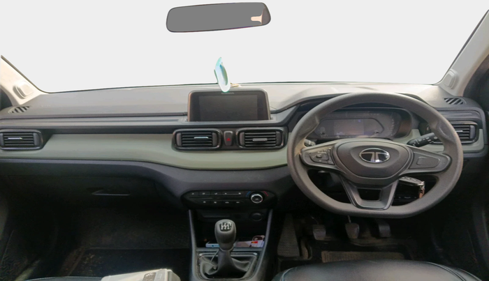 2024 Tata PUNCH ADVENTURE RHYTHM CNG MT, Petrol, Manual, 30,838 km, interior
