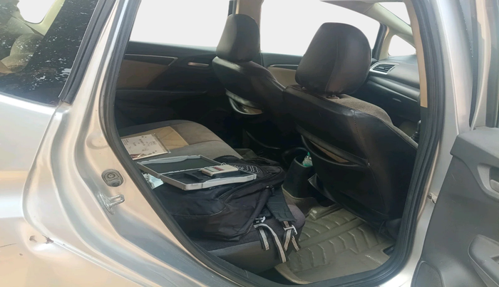 2016 Honda Jazz 1.5L I-DTEC V, Diesel, Manual, 1,33,212 km, interior