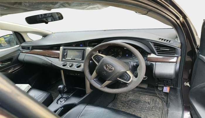 2017 Toyota Innova Crysta 2.4 GX AT 7 STR, Diesel, Automatic, 1,14,243 km, interior