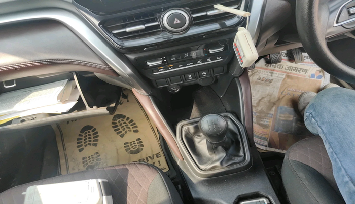 2024 Maruti Grand Vitara SIGMA SMART HYBRID, Petrol, Manual, 17,221 km, interior