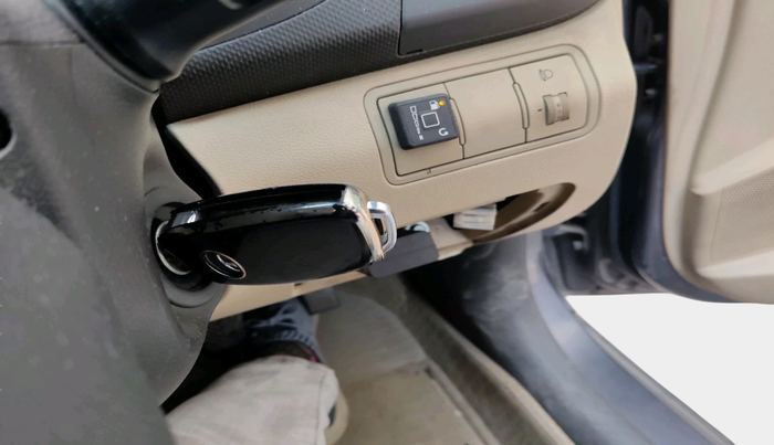 2014 Hyundai Verna FLUIDIC 1.6 VTVT SX, Petrol, Manual, 87,047 km, interior