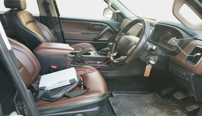 2023 Mahindra SCORPIO-N Z4 PETROL AT 7 STR, Petrol, Automatic, 47,746 km, interior