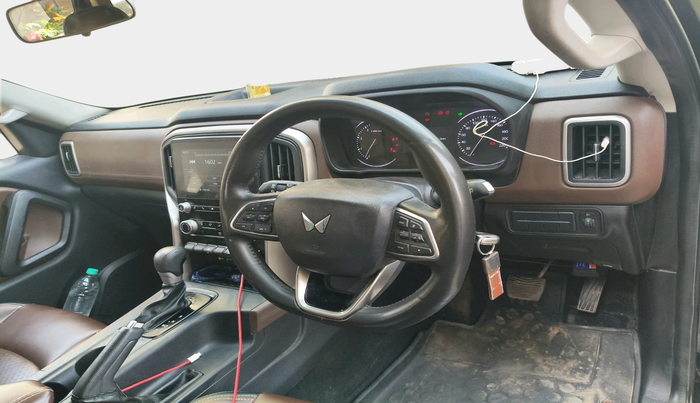 2023 Mahindra SCORPIO-N Z4 PETROL AT 7 STR, Petrol, Automatic, 47,746 km, interior