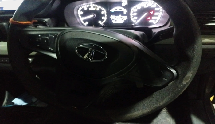 2022 Tata PUNCH ADVENTURE MT, Petrol, Manual, 32,691 km, interior