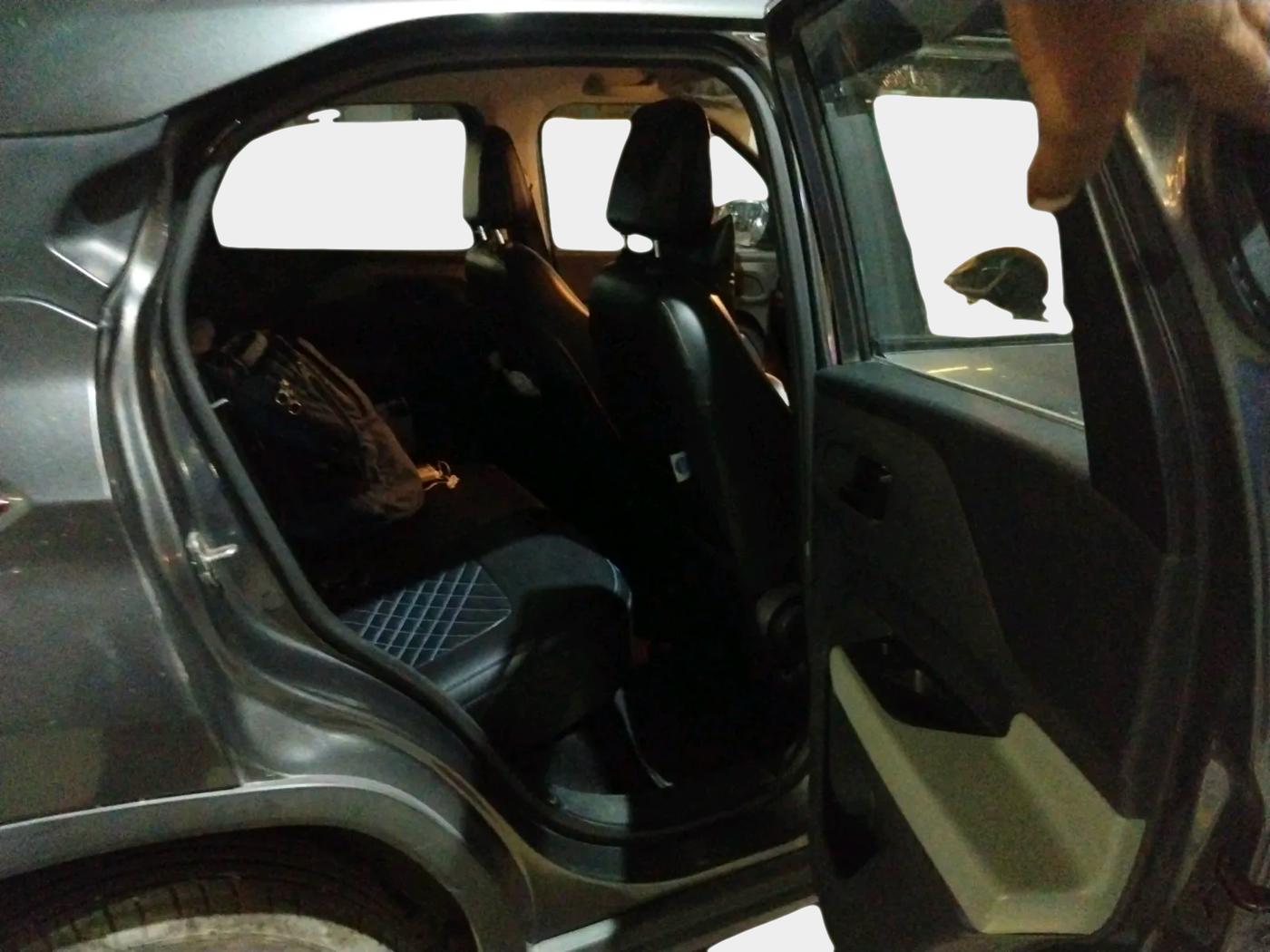 2022 Tata PUNCH ADVENTURE MT, Petrol, Manual, 32,691 km, interior