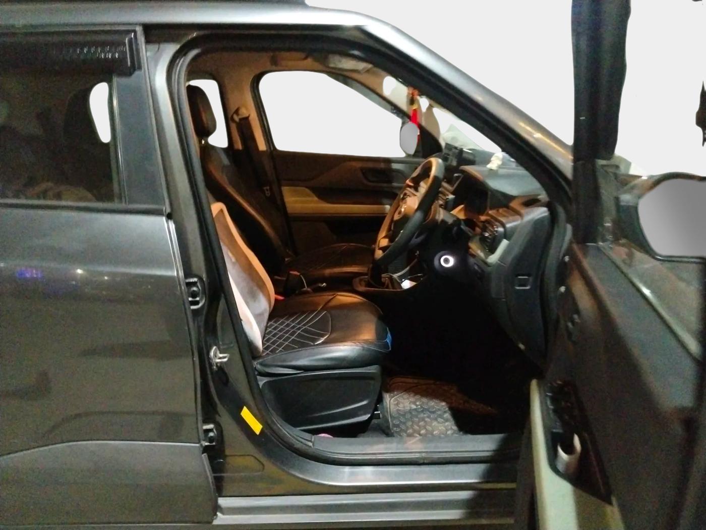 2022 Tata PUNCH ADVENTURE MT, Petrol, Manual, 32,691 km, interior