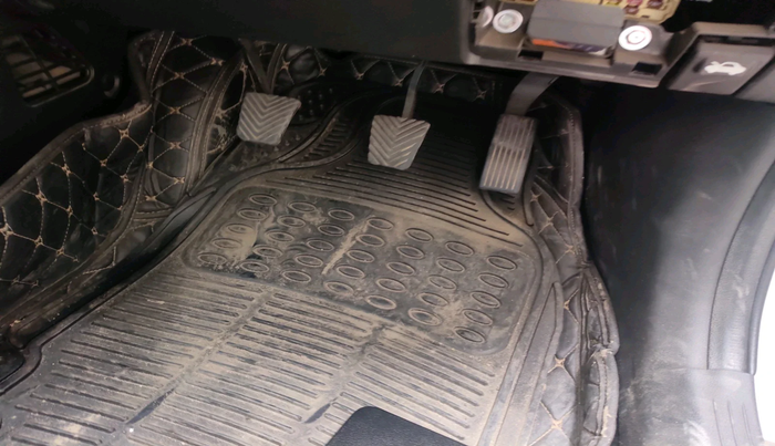 2021 Hyundai VENUE SX 1.0 TURBO, Petrol, Manual, 61,034 km, interior