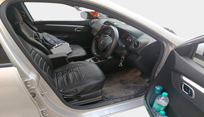 2024 Renault Kwid CLIMBER AMT 1.0, Petrol, Automatic, 19,479 km, interior