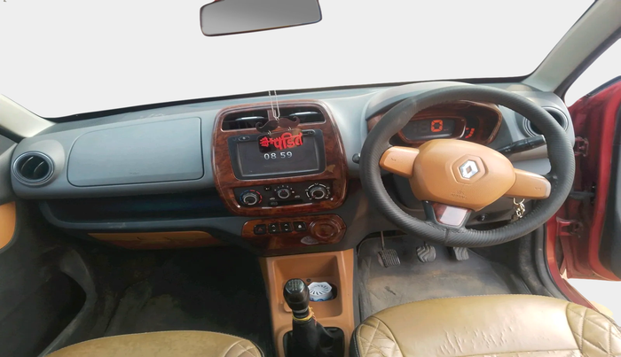 2016 Renault Kwid RXT 0.8, Petrol, Manual, 1,33,829 km, interior