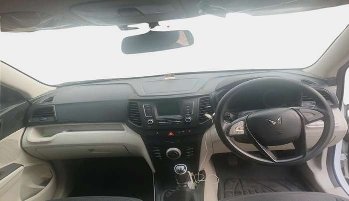 2023 Mahindra XUV300 W6 1.5 Sunroof Diesel, Diesel, Manual, 43,192 km, interior