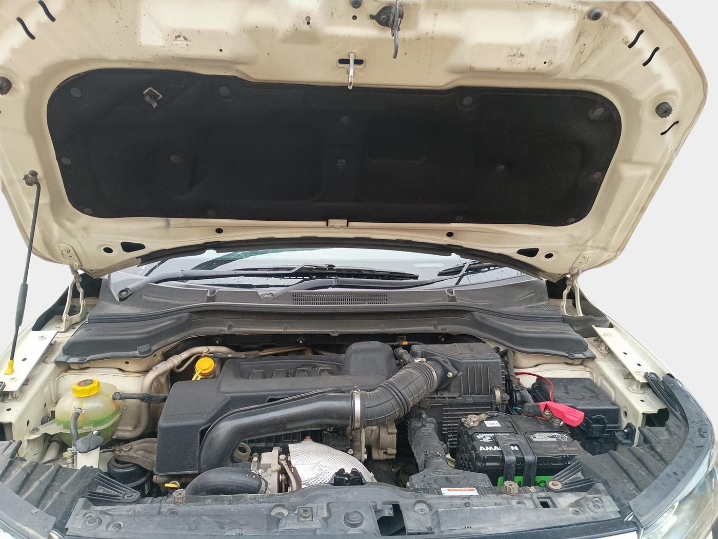 2019 Mahindra XUV300 W4 1.5 DIESEL, Diesel, Manual, 97,883 km, exterior