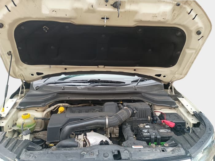 2019 Mahindra XUV300 W4 1.5 DIESEL, Diesel, Manual, 97,883 km, exterior