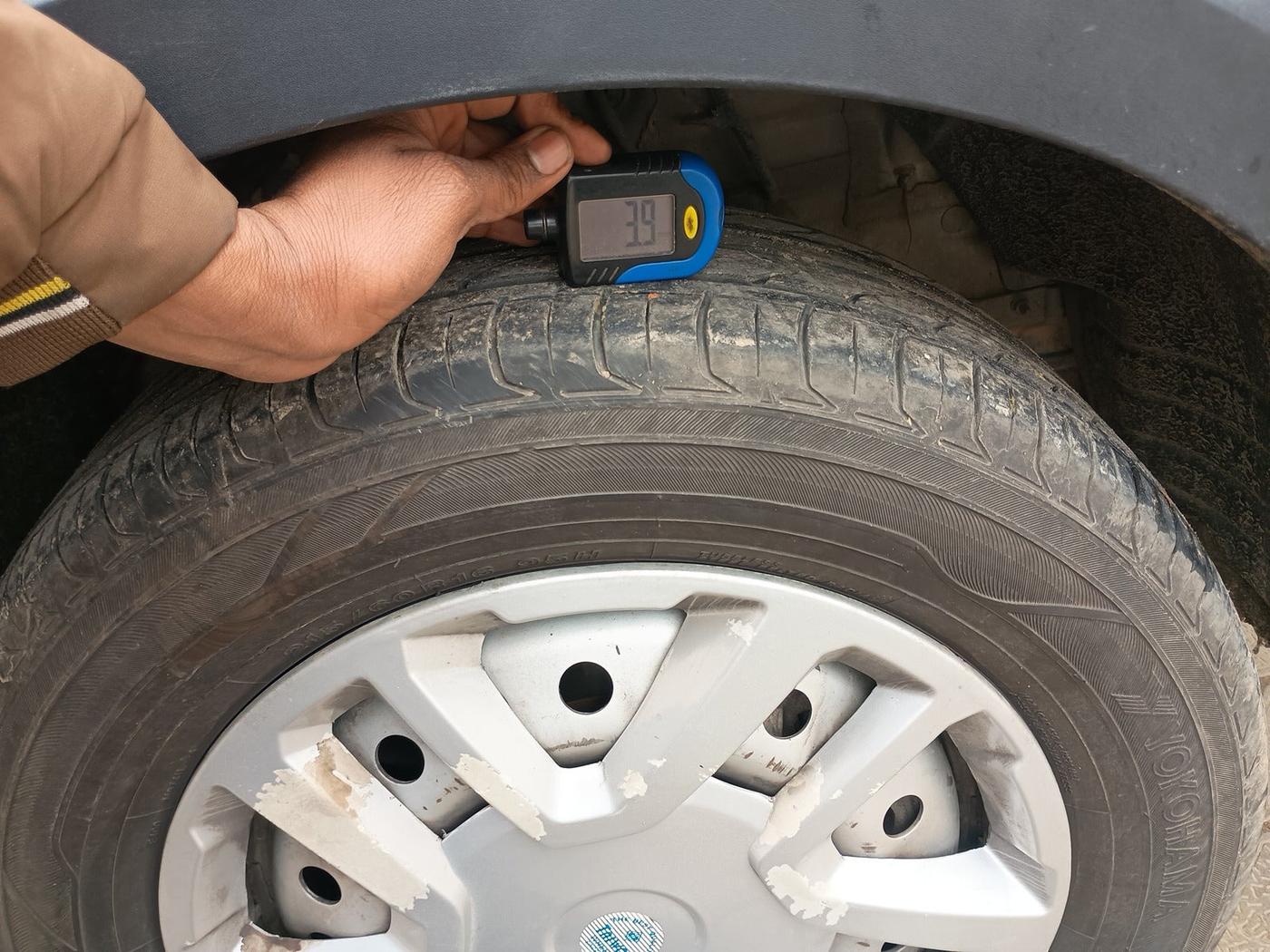 2019 Mahindra XUV300 W4 1.5 DIESEL, Diesel, Manual, 97,883 km, tyre