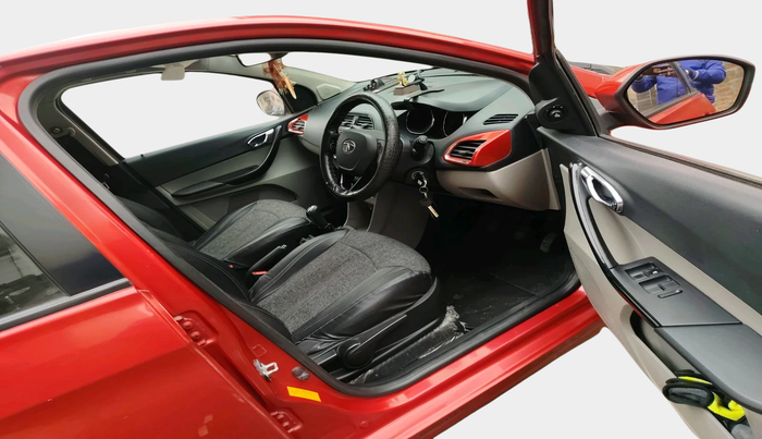 2019 Tata Tiago XZ PETROL, Petrol, Manual, 38,643 km, interior