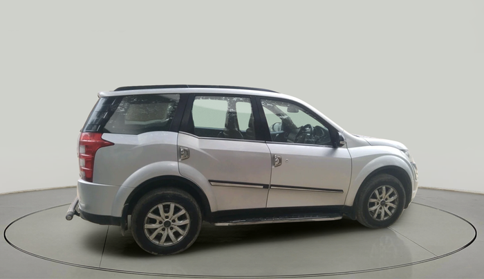 2016 Mahindra XUV500 W10, Diesel, Manual, 1,60,951 km, exterior