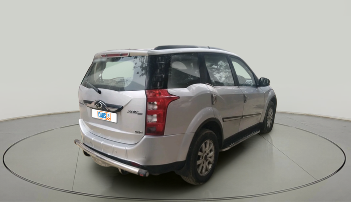 2016 Mahindra XUV500 W10, Diesel, Manual, 1,60,951 km, exterior