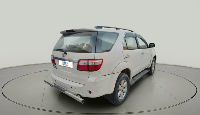 2011 Toyota Fortuner 3.0 4X4 MT, Diesel, Manual, 2,35,278 km, exterior