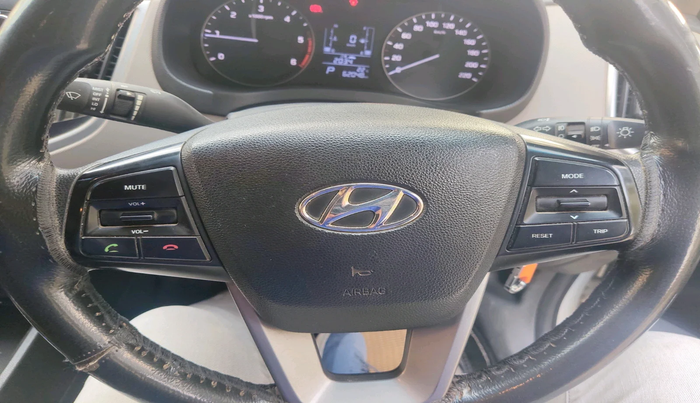 2017 Hyundai Creta S PLUS 1.6 AT DIESEL, Diesel, Automatic, 62,048 km, interior