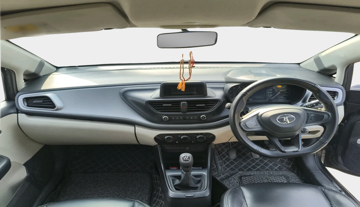 2021 Tata ALTROZ XE DIESEL, Diesel, Manual, 1,05,051 km, interior