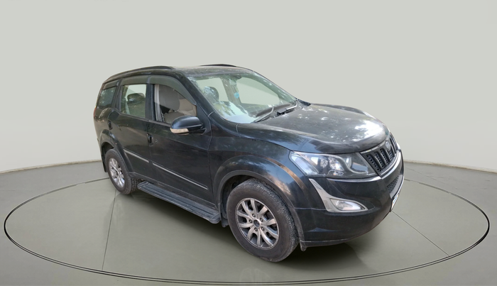 2018 Mahindra XUV500 W9 1.99, Diesel, Manual, 1,48,556 km, exterior