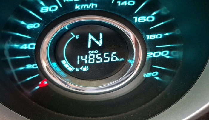 2018 Mahindra XUV500 W9 1.99, Diesel, Manual, 1,48,556 km, interior