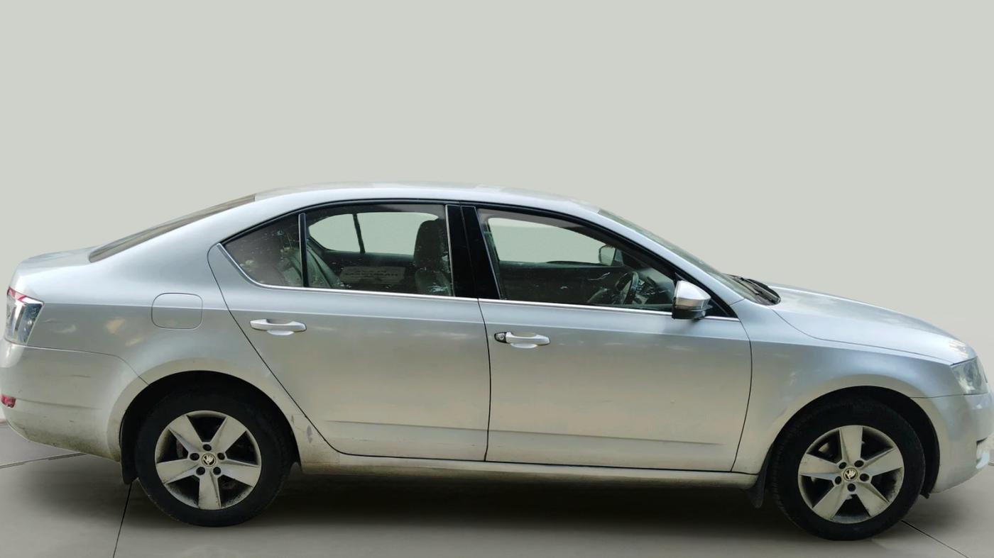 2016 Skoda Octavia AMBITION 1.4 TSI, Petrol, Manual, 80,500 km, exterior
