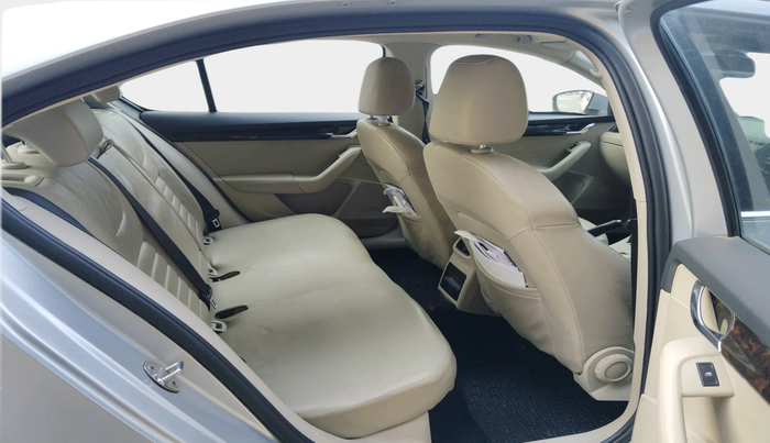 2016 Skoda Octavia AMBITION 1.4 TSI, Petrol, Manual, 80,500 km, interior