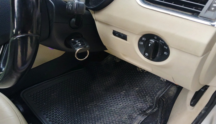 2016 Skoda Octavia AMBITION 1.4 TSI, Petrol, Manual, 80,500 km, interior