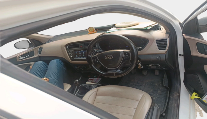 2020 Hyundai Elite i20 SPORTZ PLUS 1.2, Petrol, Manual, 63,572 km, interior