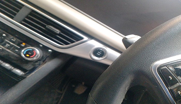 2023 Mahindra XUV700 AX7 Luxury Pack Diesel MT 7 STR, Diesel, Manual, 44,730 km, interior