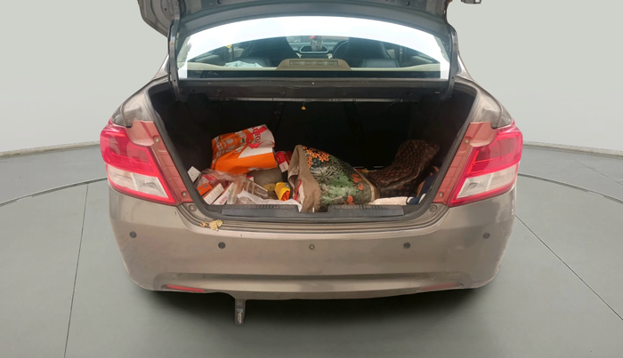 2017 Maruti Dzire LXI, Petrol, Manual, 1,00,854 km, exterior