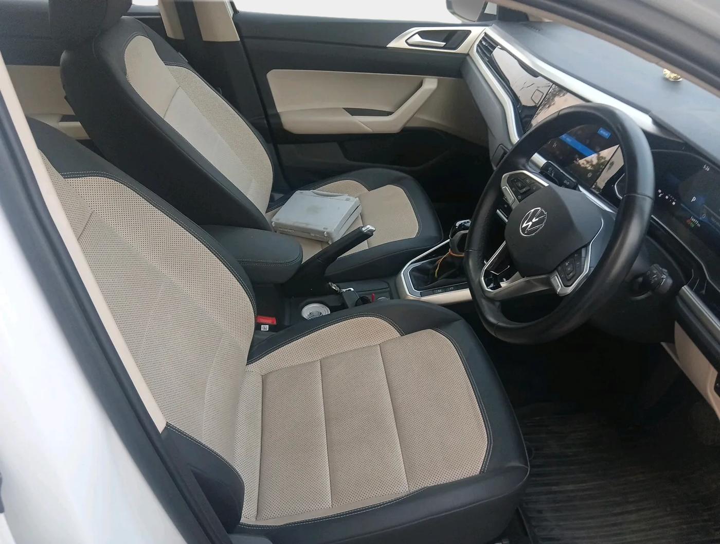 2023 Volkswagen VIRTUS TOPLINE TSI 1.0 AT, Petrol, Automatic, 15,688 km, interior