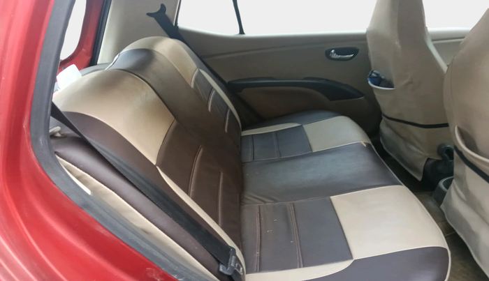 2013 Hyundai i10 MAGNA 1.2, Petrol, Manual, 69,710 km, interior