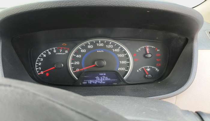 2017 Hyundai Grand i10 SPORTZ 1.2 KAPPA VTVT, Petrol, Manual, 1,24,242 km, interior