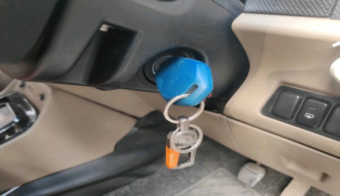 2017 Mahindra TUV300 T8 AMT, Diesel, Automatic, 86,818 km, interior