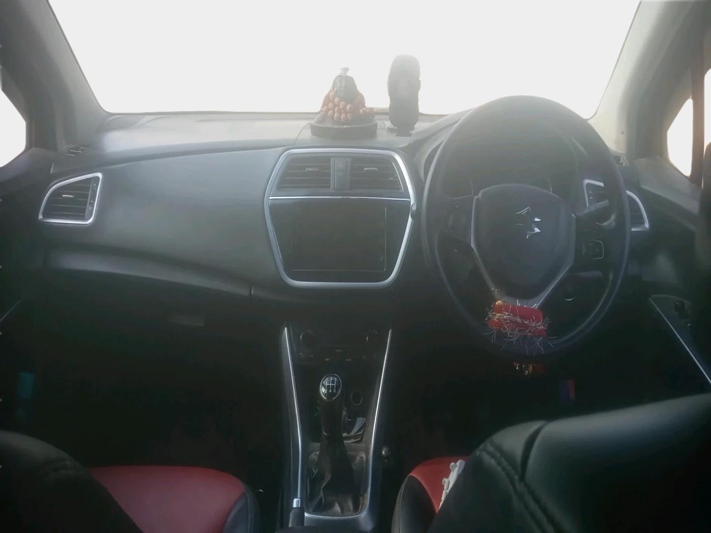 2018 Maruti S Cross ZETA 1.3, Diesel, Manual, 2,07,007 km, interior