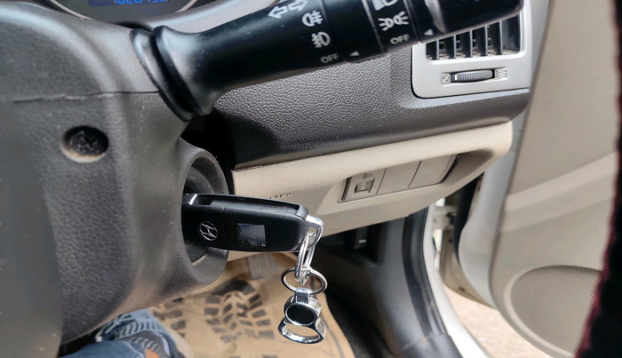 2013 Hyundai i20 SPORTZ 1.2, Petrol, Manual, 1,02,079 km, interior