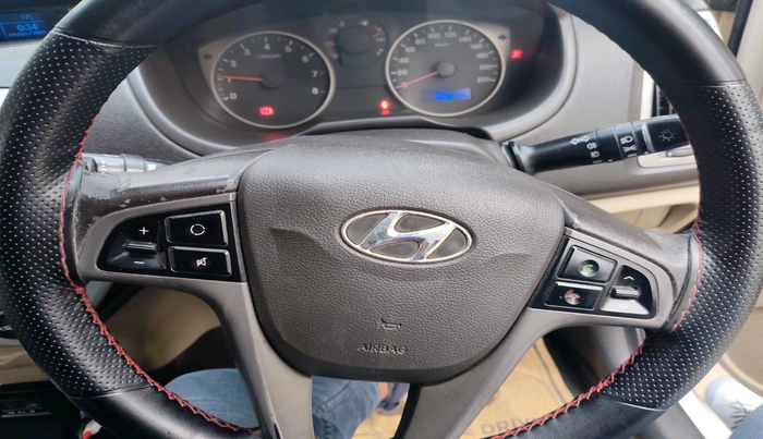 2013 Hyundai i20 SPORTZ 1.2, Petrol, Manual, 1,02,079 km, interior