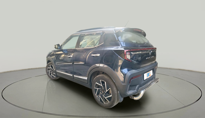 2024 Mahindra XUV 3XO AX7L 1.2 Petrol AT, Petrol, Automatic, 10,394 km, exterior