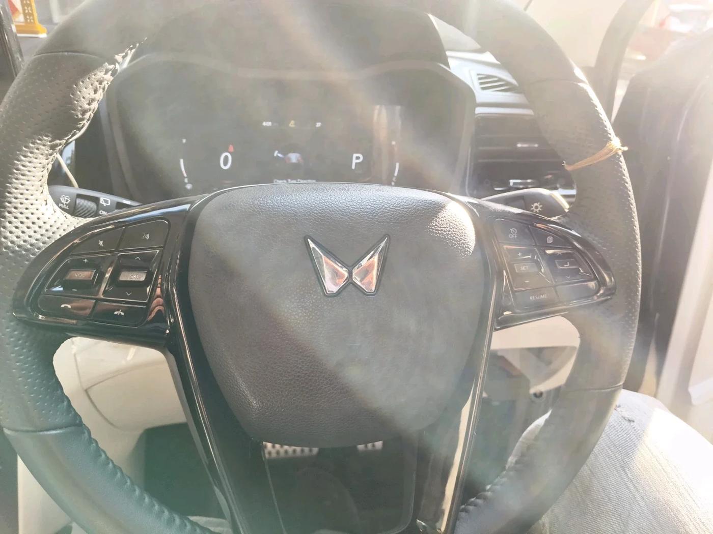 2024 Mahindra XUV 3XO AX7L 1.2 Petrol AT, Petrol, Automatic, 10,394 km, interior