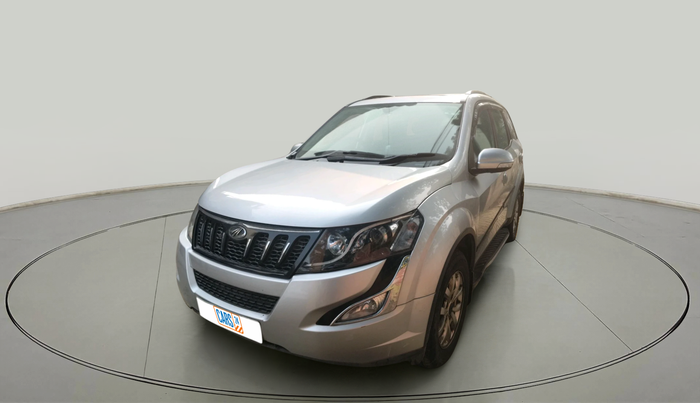 2017 Mahindra XUV500 W10 AT 1.99, Diesel, Automatic, 66,500 km, exterior