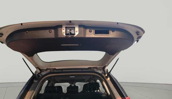 2017 Mahindra XUV500 W10 AT 1.99, Diesel, Automatic, 66,500 km, exterior