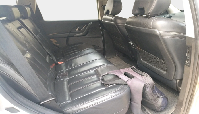 2017 Mahindra XUV500 W10 AT 1.99, Diesel, Automatic, 66,500 km, interior