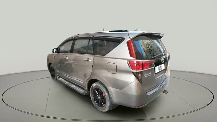2017 Toyota Innova Crysta 2.7 GX AT 8 STR, Petrol, Automatic, 1,28,988 km, exterior