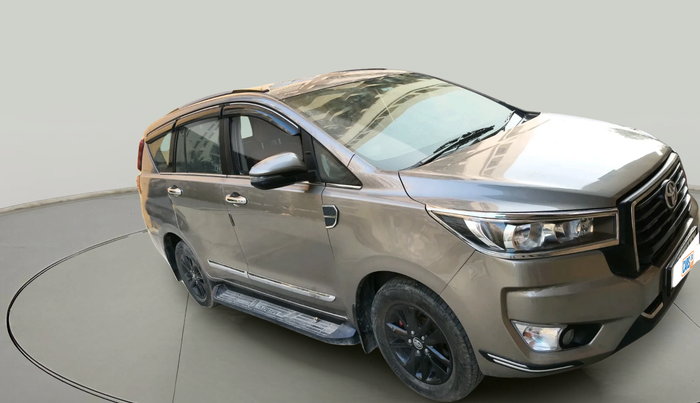 2017 Toyota Innova Crysta 2.7 GX AT 8 STR, Petrol, Automatic, 1,28,988 km, exterior